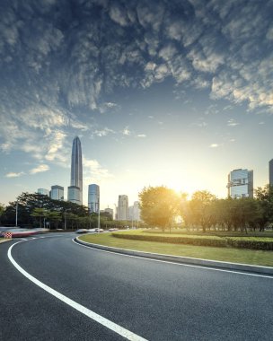 Kentsel yol kaldırım asfalt