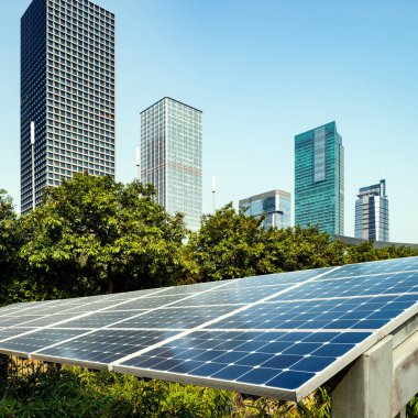 Güneş panelleri ve şehir