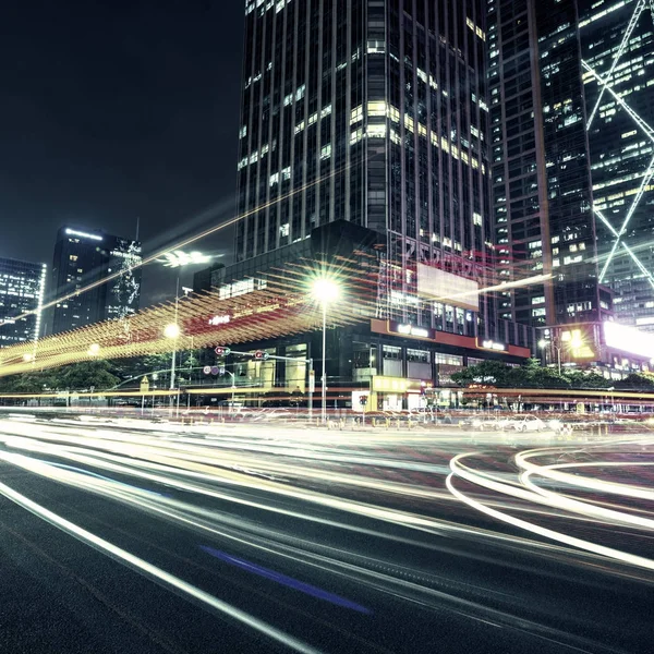 Urban traffic at night — Stock Photo, Image