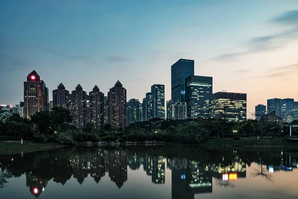 The city at night — Stock Photo, Image