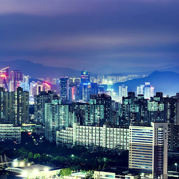 Guangzhou tráfego à noite — Fotografia de Stock