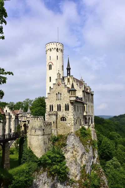 Burg licttenstein in deutschland — Stockfoto