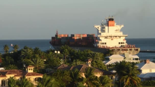 Cargo Ship Leaves Port Everglades Fort Lauderdale Florida — Stock Video