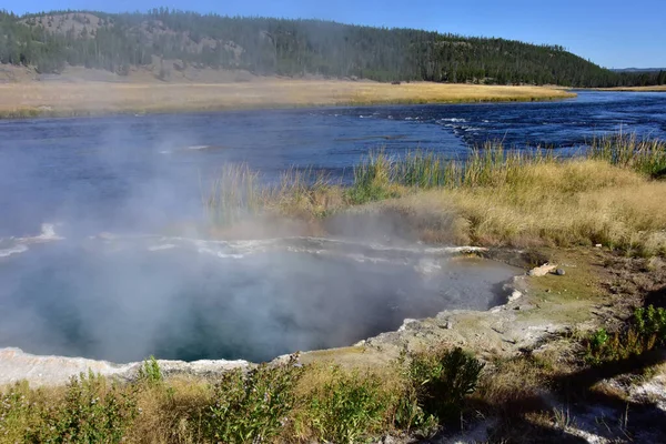 Gorące Źródła Firehole Lake Drive Park Narodowy Yellowstone — Zdjęcie stockowe