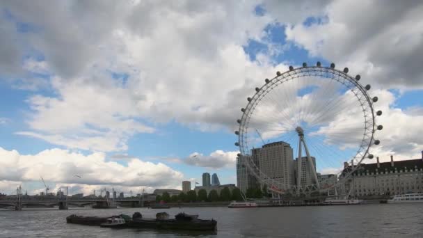 Time Lapse Thames River London Nubes Stratus Moviéndose Izquierda Derecha — Vídeos de Stock