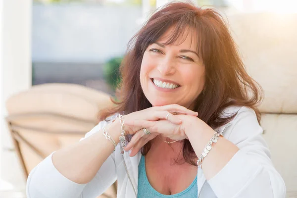 Attractive Middle Aged Woman Portrait — Stock Photo, Image