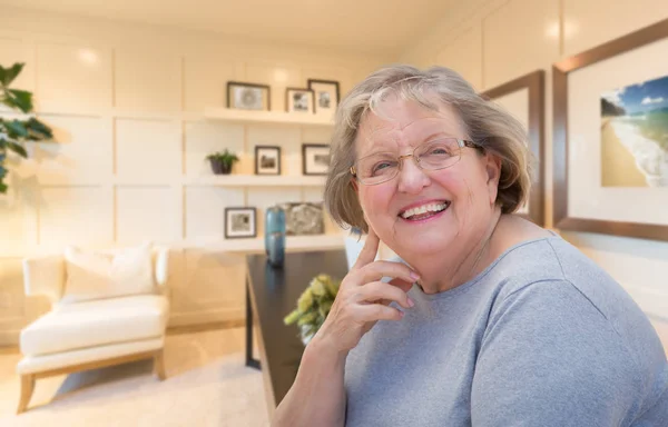 Senior Woman Inside Her Home Office. — Stock Photo, Image