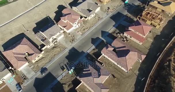 High Definition 4k Pan Up Over New and Developed Home Construction Sites. — Stock Video