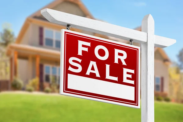 Home For Sale Real Estate Sign in Front of Beautiful New House — Stock Photo, Image