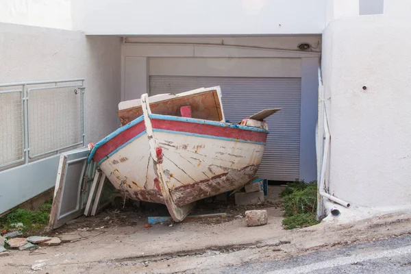 Rundown Boat Magazzino Casa Santorini Grecia — Foto Stock