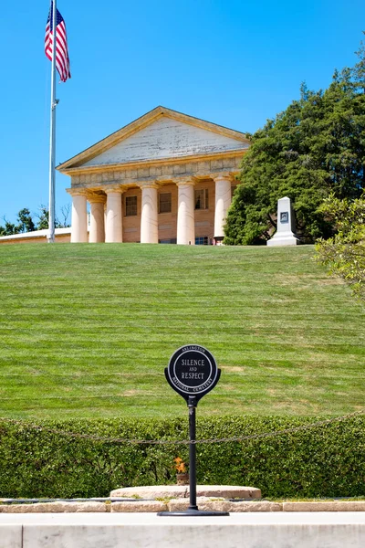 Eternal Flame ve Arlington Natio Robert E. Lee evinde — Stok fotoğraf
