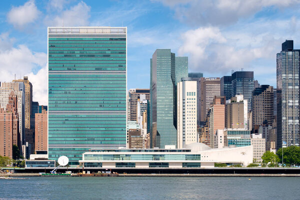 The United Nations Headquarters and other skyscrapers in midtown