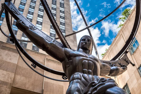 The famous Statue of Atlas holding the celestial spheres in New — Stock Photo, Image