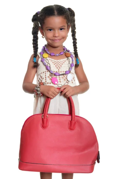 Bella africana americana piccola ragazza vestita da adulta e portare — Foto Stock
