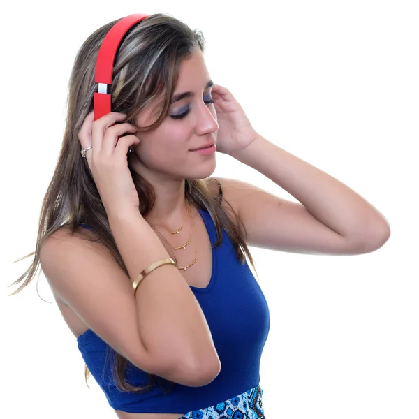 Adolescente ragazza godendo la musica con gli occhi chiusi — Foto Stock