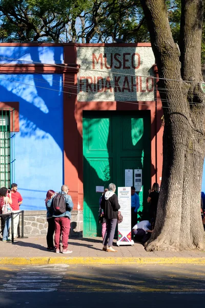 Museu Frida Kahlo em Coyoacan, na Cidade do México — Fotografia de Stock