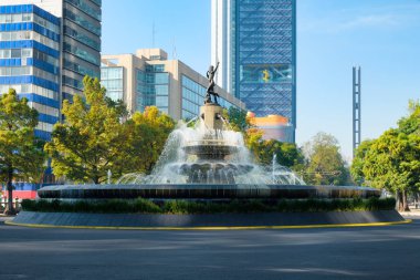 Diana Mexico City'de avcı çeşme