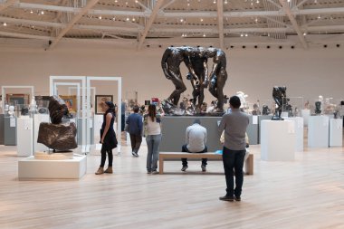 Mexico City sanat Soumaya Müzesi Auguste Rodin bölümünü ziyaretçi