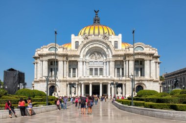 Güzel Sanatlar Sarayı, bir ünlü konser mekan, müze ve tiyatro Mexico City'de