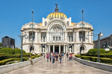Palacio de Bellas Artes, ünlü Sanat Galerisi, müzik mekan ve Mexico City'de tiyatro