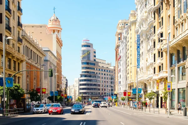 Gran Via, Madrid en ünlü yerlerindendir