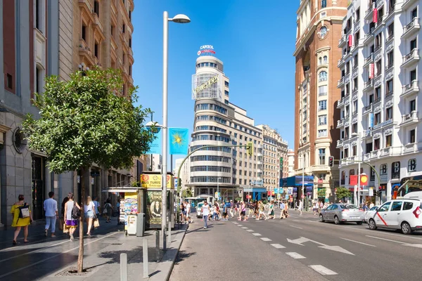 Gran Via, Madrid en ünlü yerlerindendir