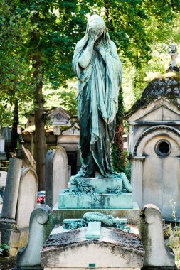 Paris'te Pere Lachaise mezarlığı
