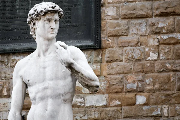 Statyn av David vid Piazza della Signorria i Florens, Italien — Stockfoto