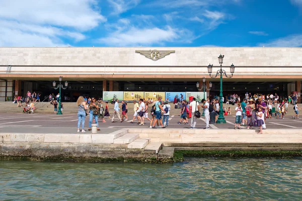 Het station van Santa Lucia in Venetië — Stockfoto