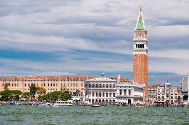 St Mark's meydanından Grand Canal bir yaz günü içinde Venedik gördüm