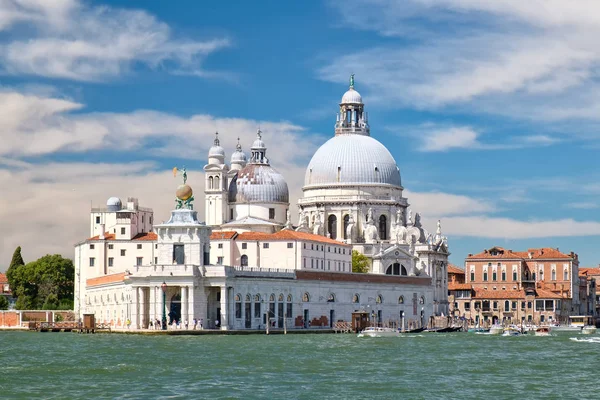 La Basílica de Santa Maria dellla Salute en Venecia — Foto de Stock