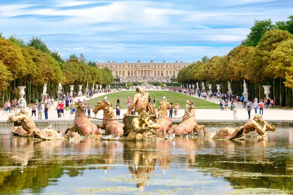 Аполлон фонтан і садів у Версальському палаці поблизу Парижа — стокове фото