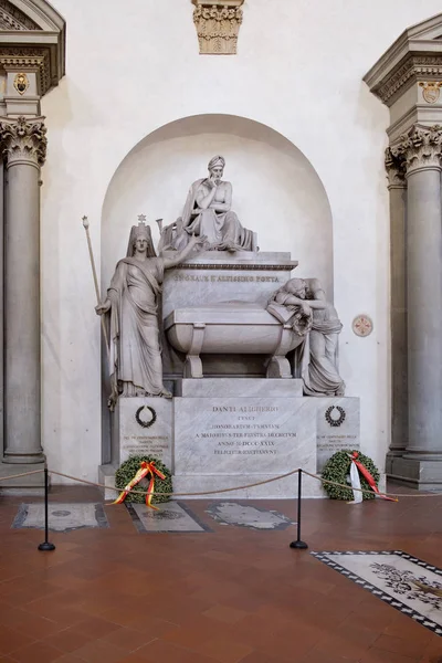 O cenotáfio de Dante Alighieri na Basílica de Santa Croce em Florença — Fotografia de Stock