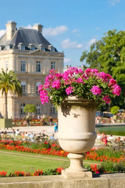 Jardim e Palácio do Luxemburgo em Paris — Fotografia de Stock