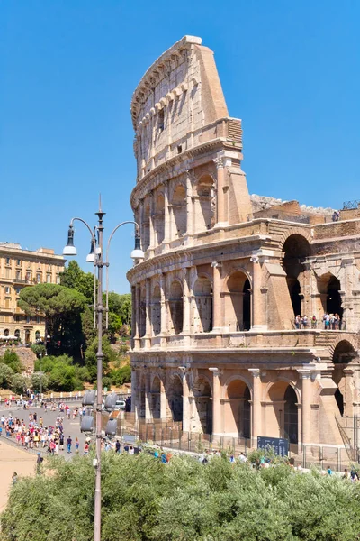 Le rovine del Colosseo a Roma — Foto Stock