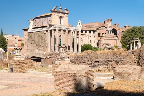 Das antike römische forum in central rom — Stockfoto