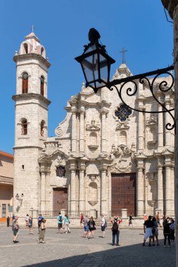 havana katedral güzel bir günde