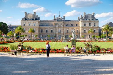 Lüksemburg Sarayı ve bahçeleri de Paris