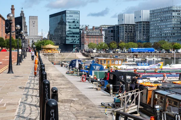 Das royale albert dock bei leverpool — Stockfoto