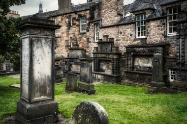 Edinburgh 'daki Greyfriars Kirkyard mezarlığı.