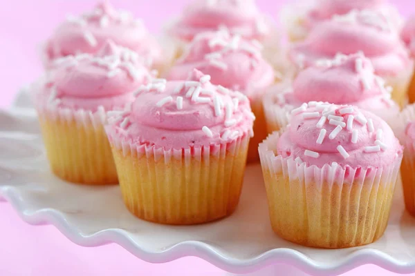 Erdbeer-Cupcakes Nahaufnahme — Stockfoto