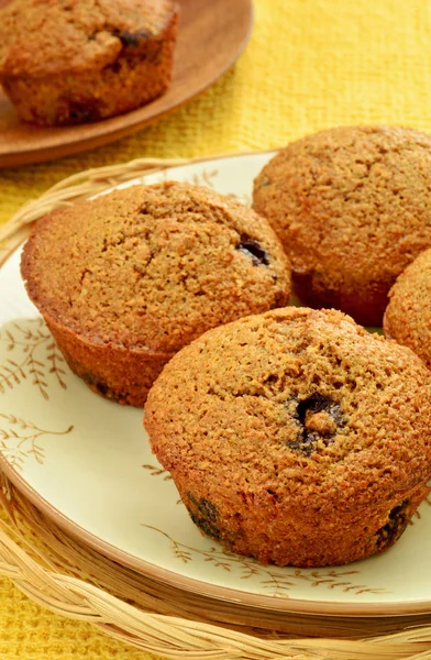 Muffins de farelo de mirtilo caseiros — Fotografia de Stock