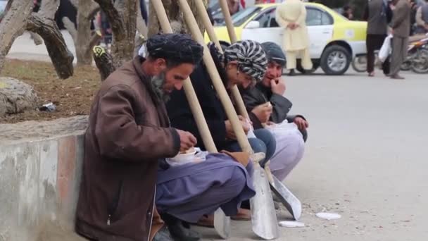 Povo Afegão Não Identificado Centro Cidade Mazar Sharif Afeganistão Norte — Vídeo de Stock