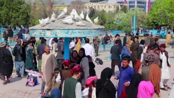 Pueblo Afgano Identificado Mezquita Azul Mazar Sharif Norte Afganistán 2018 — Vídeos de Stock