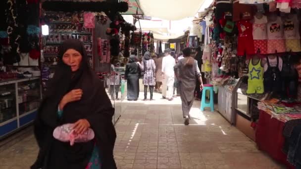 Persone Non Identificate Mercato Mazar Sharif Afghanistan Settentrionale Nel 2018 — Video Stock