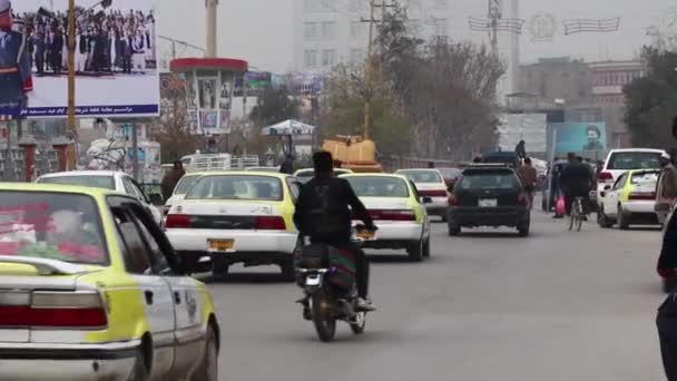 Tráfico Callejero Mazar Sharif Norte Afganistán 2018 — Vídeos de Stock