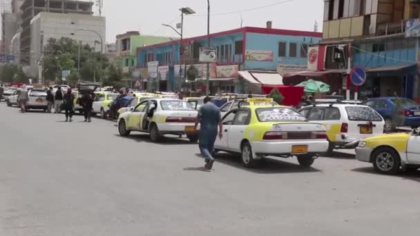 Utcai Forgalom Mazar Sharifban Észak Afganisztánban 2018 Ban — Stock videók