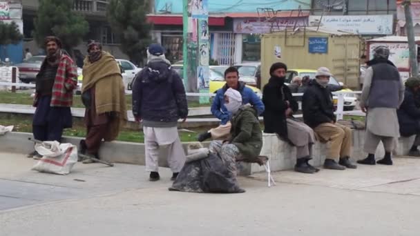 Unbekannte Afghanen Stadtzentrum Von Masar Sharif Nordafghanistan Jahr 2018 — Stockvideo