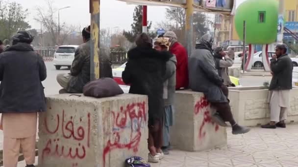 Popolo Afgano Non Identificato Nel Centro Della Città Mazar Sharif — Video Stock