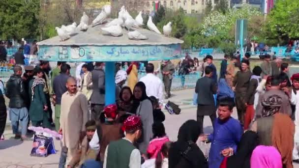 Pueblo Afgano Identificado Mezquita Azul Mazar Sharif Norte Afganistán 2018 — Vídeos de Stock